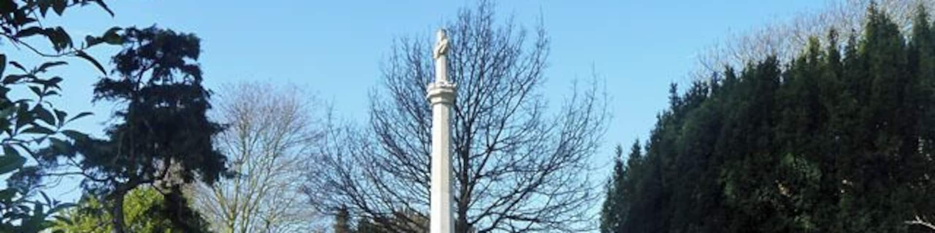 War memorial, Sutton at Hone