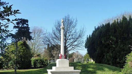 War memorial, Sutton at Hone