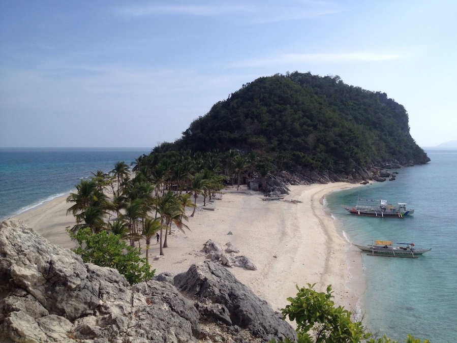 One of the many beautiful islands belonging to Isla de Gigantes in the Philippines.
