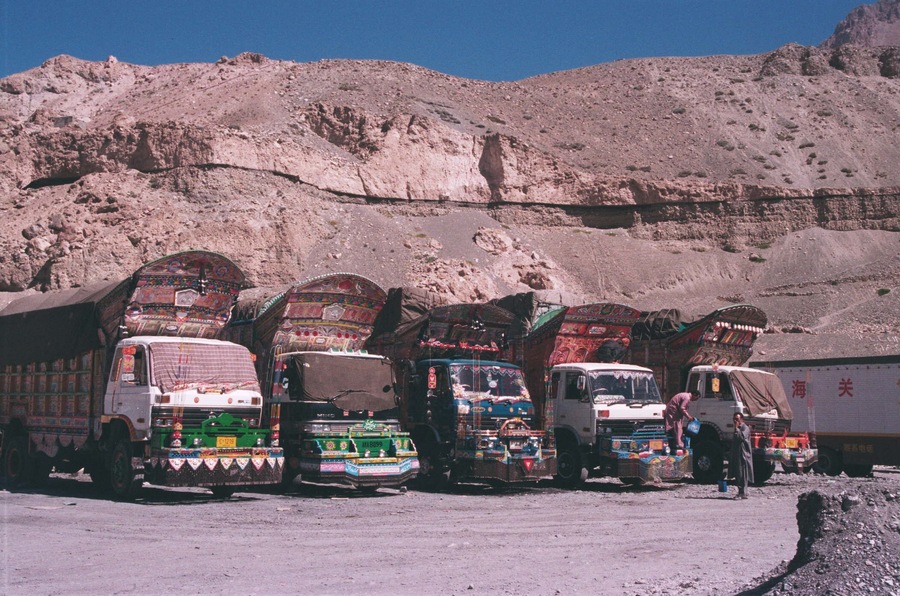 When you travel on the Karakoram Highway linking Pakistan and China, you pass Sost. A must stop and final destination of many pakistani transport trucks, which can't pass to the neighboring country. It surprises the decoration of the vehicles, painted and full of adornments.