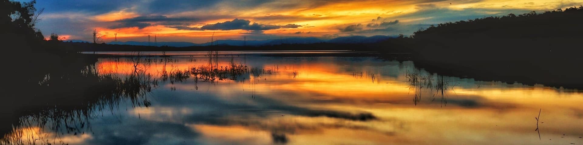 Sunset at Lake Samsonvale on the outskirts of Brisbane where you can kayak, birdwatch or just watch the clouds go by. A hike around the perimeter and you will be wanting more. #goldenhour