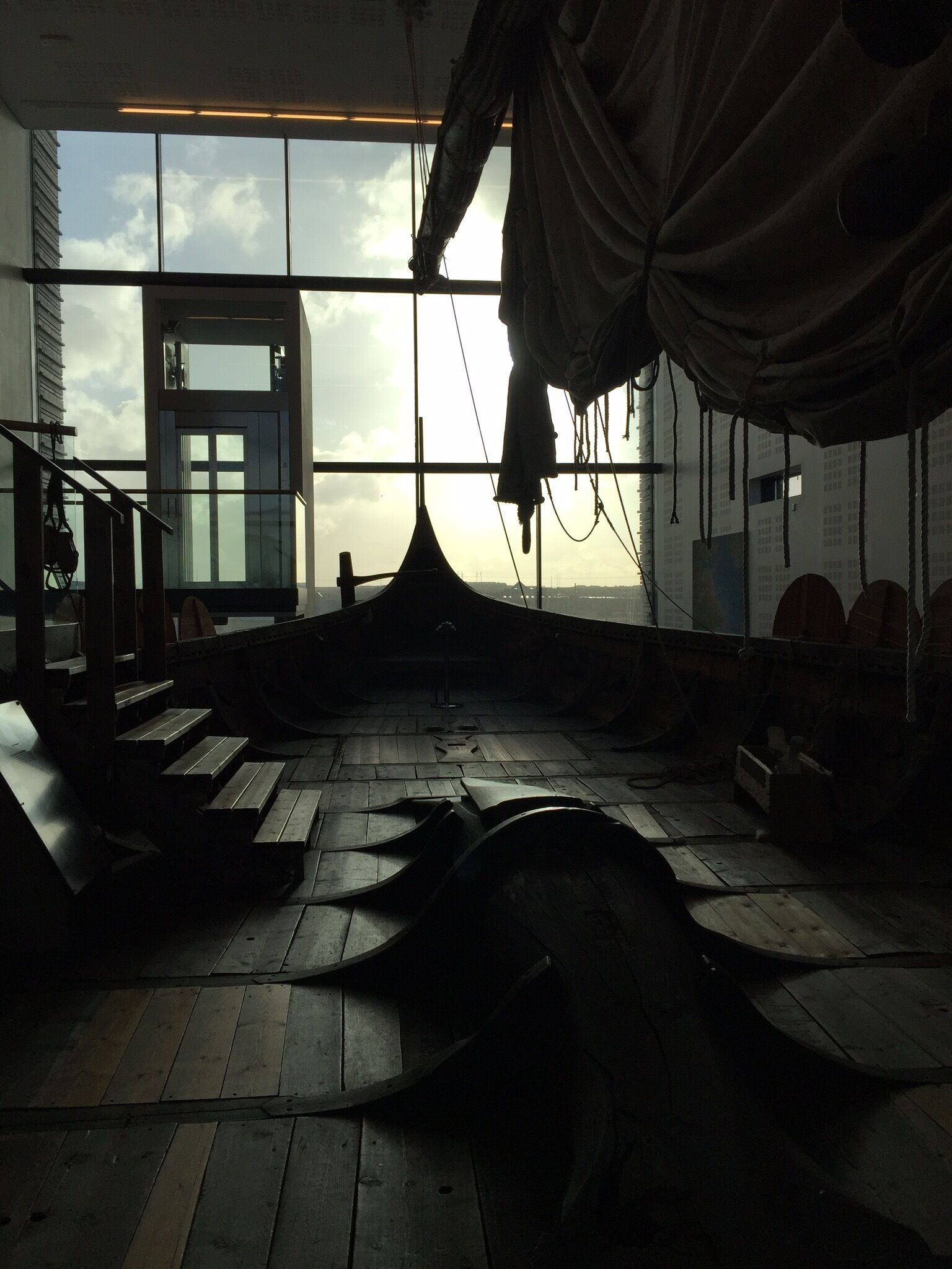 Viking boat from 9th century... This is a replica that was used to navigate from Iceland to New York... I think in 2000 but I may be wrong with the date...(will edit if I am). Beautiful work, happy I could go onboard. 