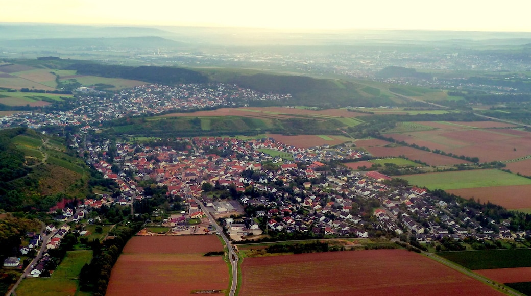 Germany - Roxheim und Hargesheim - im Huntergrund Bad Kreuznach