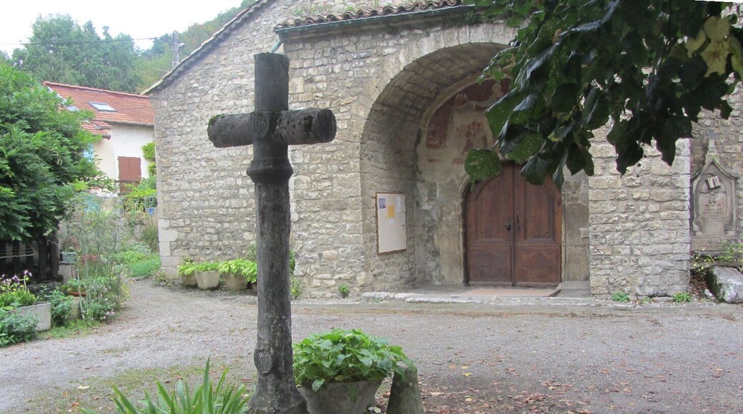 Croix du cimetière de Genevrey
