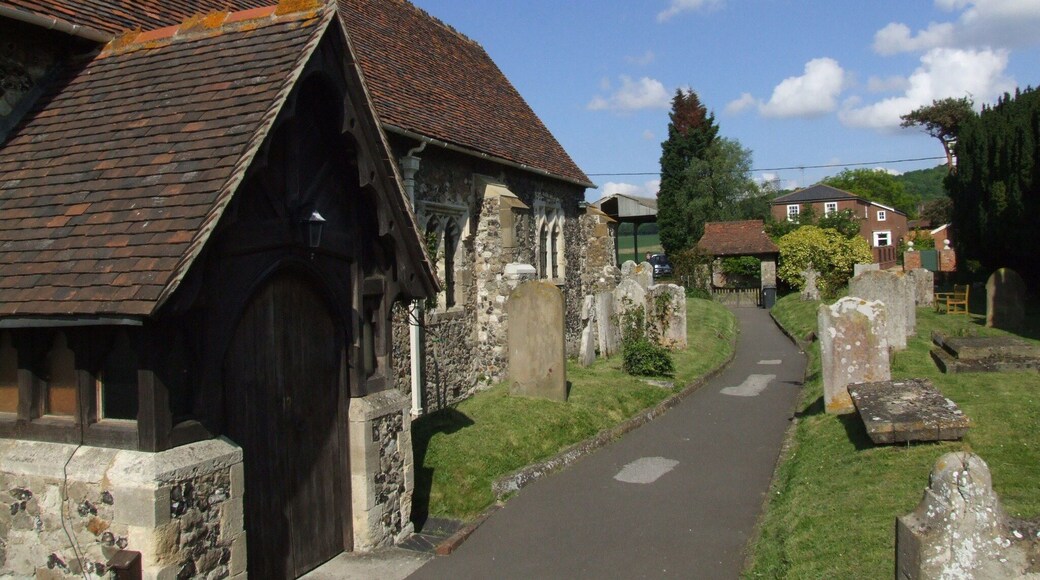 Wouldham, Kent, England in May 2008. It is on the east bank of the River Medway, near Rochester.. 11th century church, porch and south aisle. Camera location 51° 21′ 09.72″ N, 0° 27′ 28.44″ E View this and other nearby images on: OpenStreetMap - Google Earth 51.352700; 0.457900