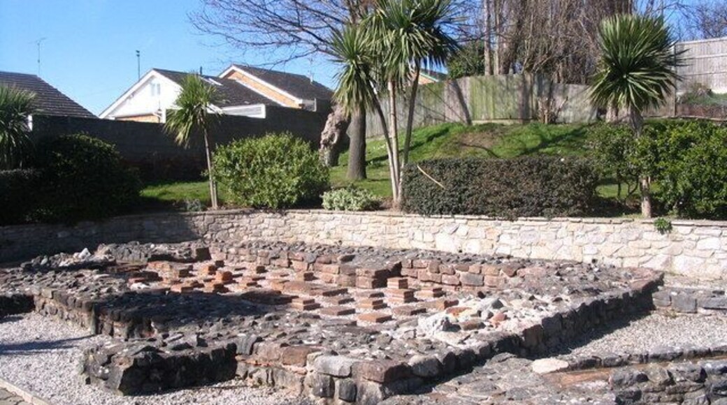 Roman Bath House, Prestatyn On Melyd Avenue, on the edge of the North Wale town of Prestatyn, these remains of a Roman civilian bath house were discovered on March 30th 1934 by Mr F. Gilbert Smith, a local architect, surveyor and enthusiastic amateur archaeologist.