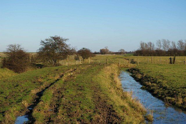 Allhallows Footpath This is the footpath from Swigshole to Allhallows the 3m spot height is a few metres beyond the gate.