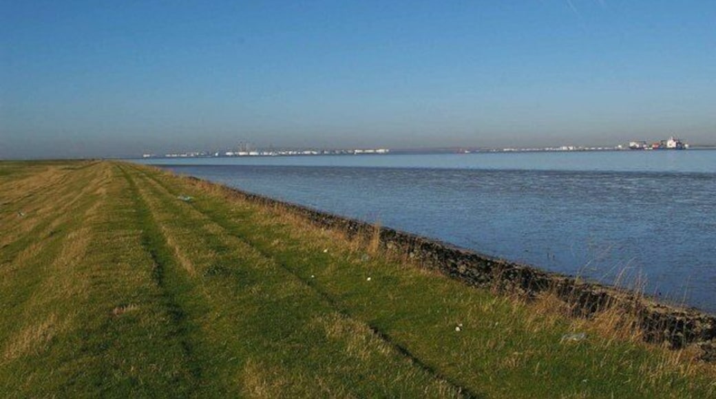 St Marys Sea Wall This is the sea wall on the Kent bank of the Thames north of the St Marys Marshes. The Picture is looking towards the coryton Oil refinery on the Essex side of the river