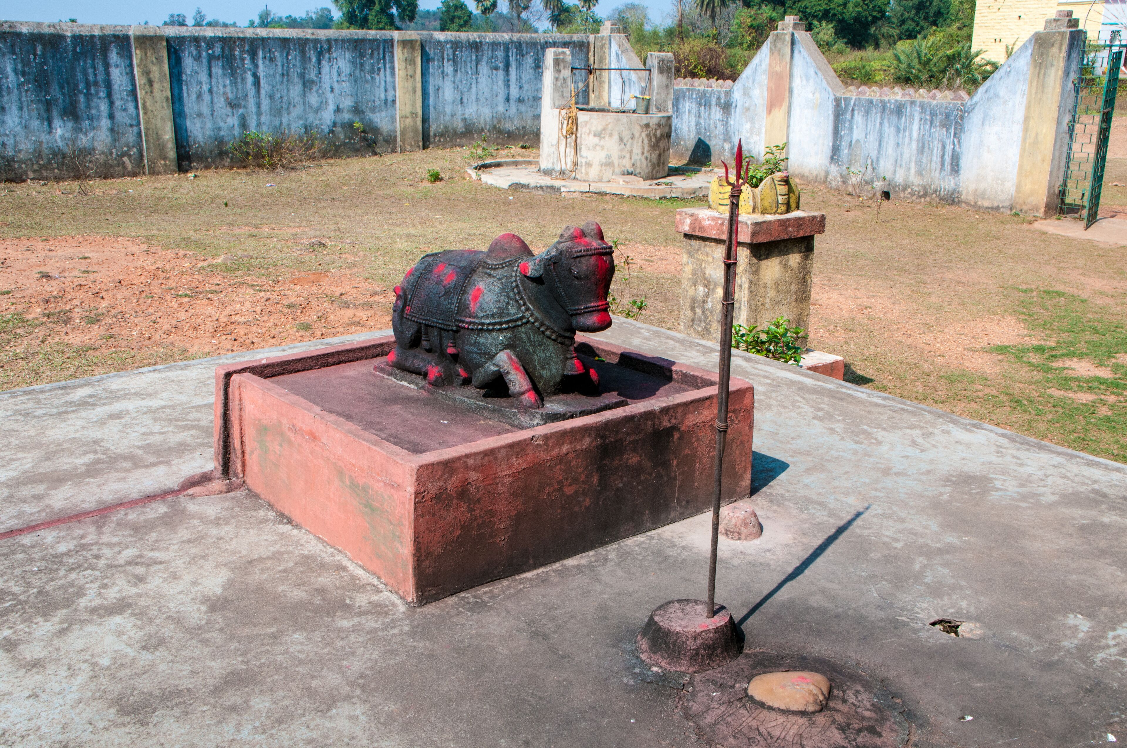 AMADUBI VILLAGE NEAR GHATSHILA OF JHARKHAND STATE OF INDIA. AMADUBI VILLAGE IS FAMOUS FOR IT'S SANTHALI TRIBAL CULTURE & PAITKAR PAINTING (A PAINTING FORM OF FAMOUS POT ART PAINTED BY NATURAL COLOUR).
