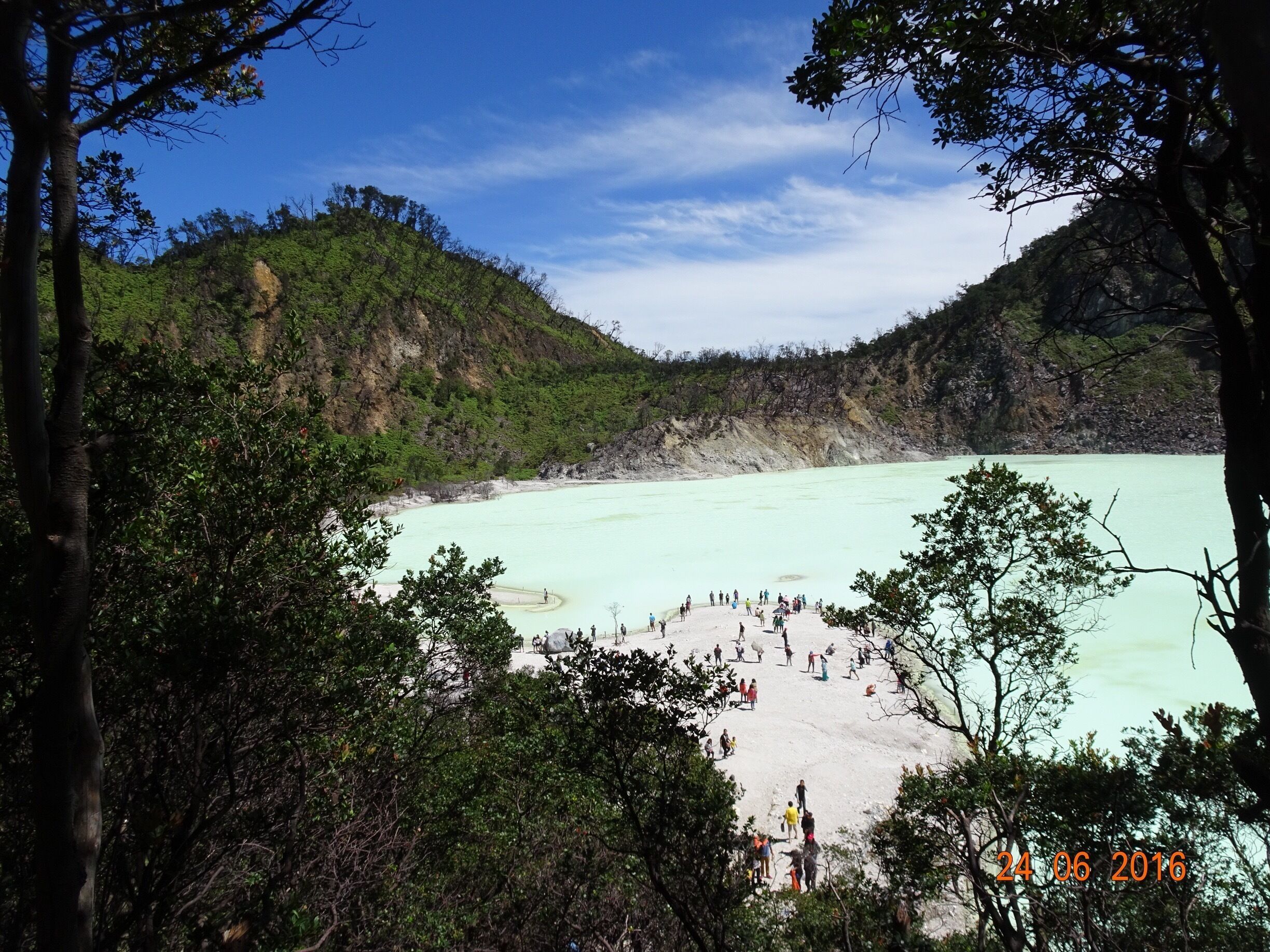 Another view of the White Crater.