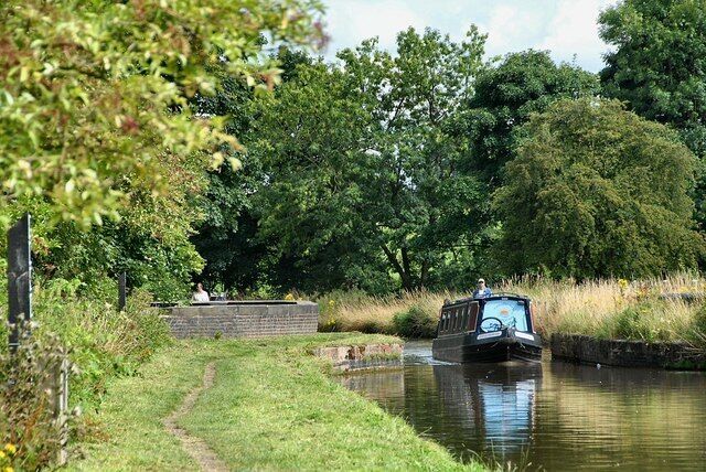 Passing over Red Bull aqueduct Narrow boat passing over Red Bull aqueduct