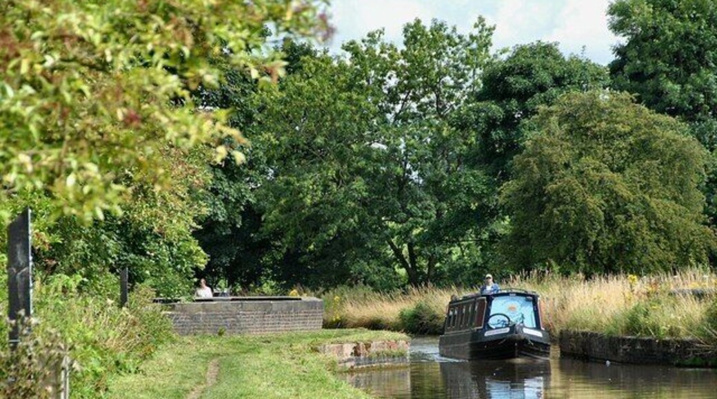 Passing over Red Bull aqueduct Narrow boat passing over Red Bull aqueduct