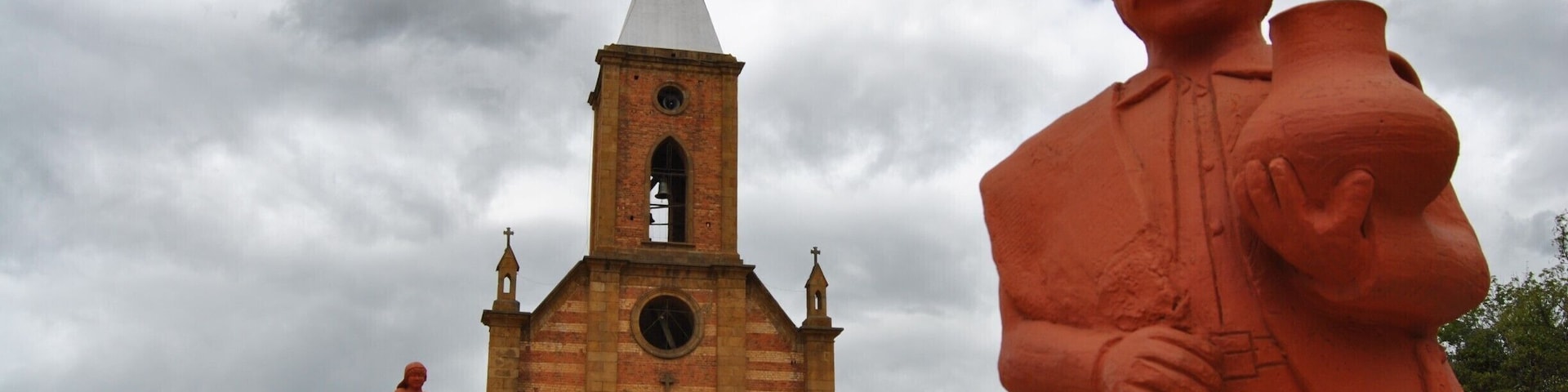 Colourful, playful, and packed with great souvenirs. A Boyacá gem.