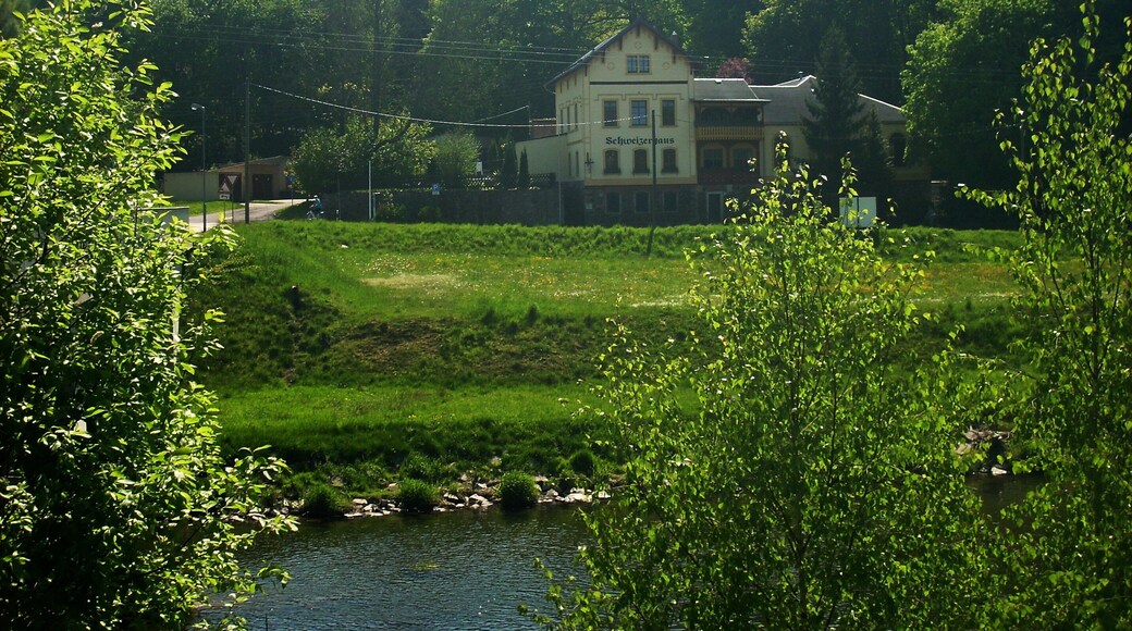 Schweizerhaus inn, today a guest-house, in the valley of the Freiberger Mulde at Mahlitzsch (Niederstriegis, Mittelsachsen district, Saxony)