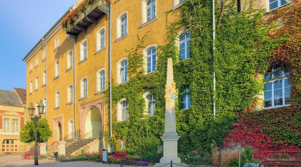Kursächsische Postmeilensäule-Distanzsäule in Roßwein