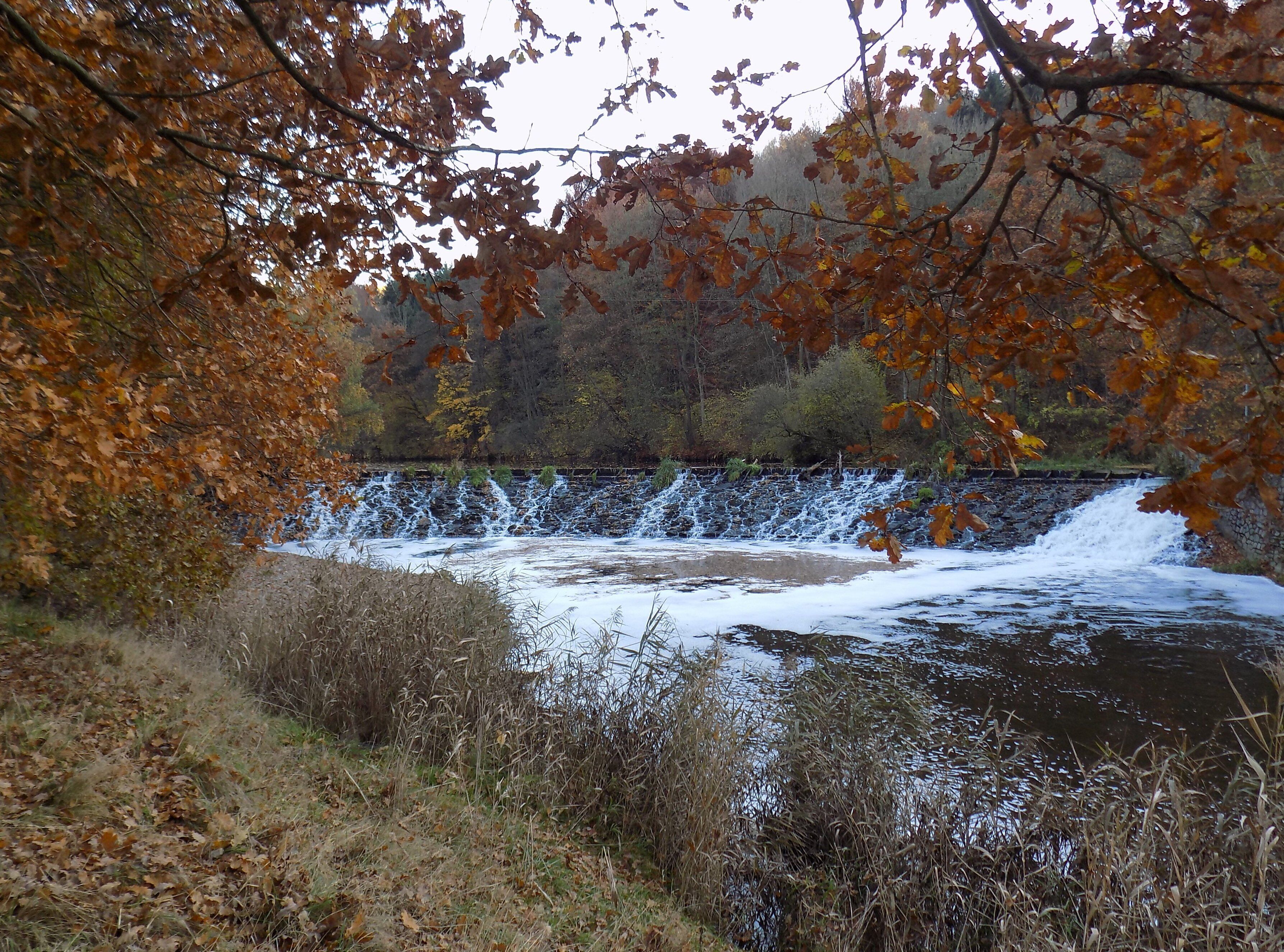 Weir on the Freiberger Mulde, belonging to the former Segen Gottes Erbstolln mining area near Gersdorf (Striegistal, Mittelsachsen district, Saxony)