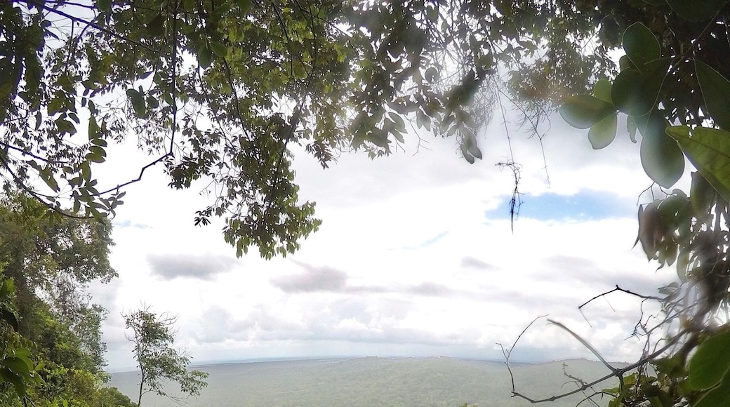 Antelope falls in the mayflower Bocawina district of Belize has some incredible views along with a set of 3 waterfalls and two pools for swimming