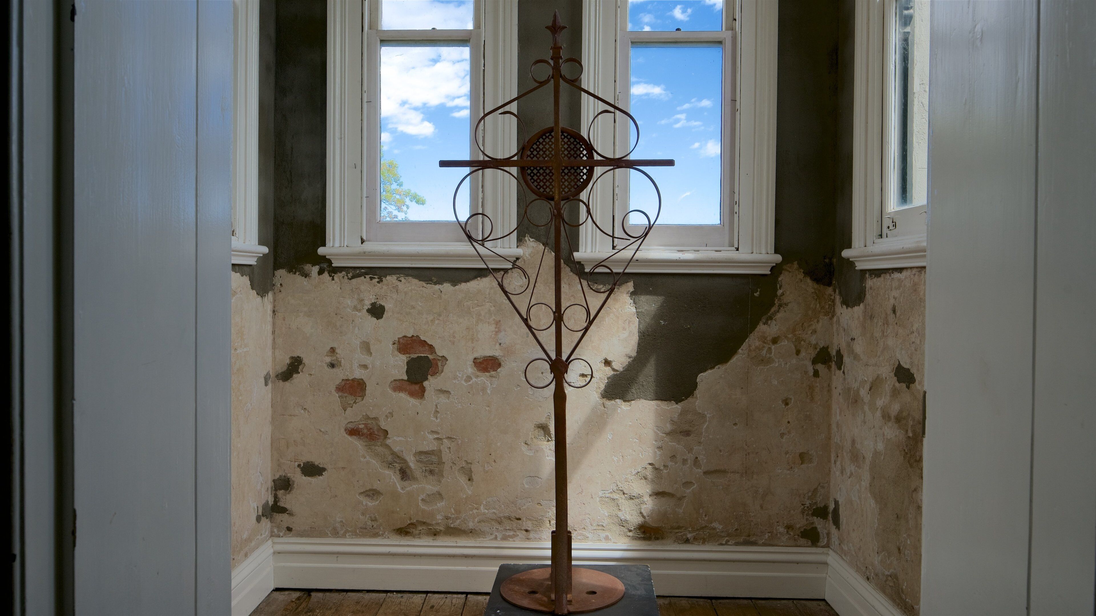 Daylesford and the Macedon Ranges showing interior views