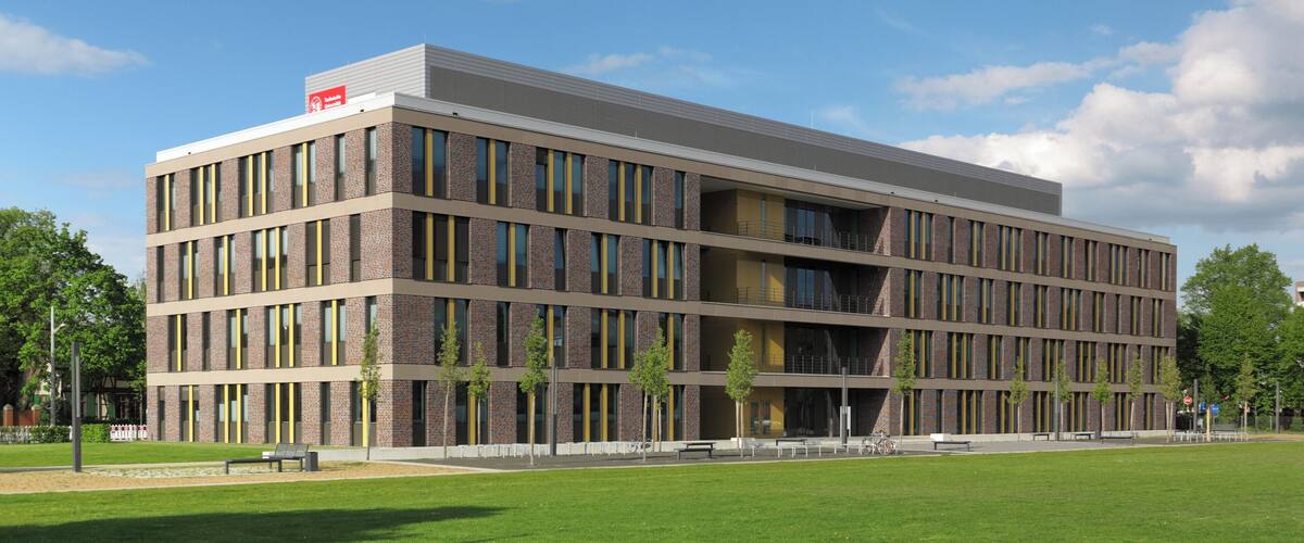 Das Braunschweiger Zentrum für Systembiologie (BRICS) der TU Braunschweig und des Helmholtz-Zentrums für Infektionsforschung. Der Entwurf stammt von Ludes Generalplaner GmbH.