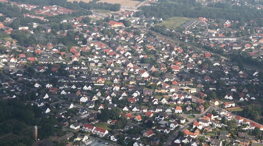 Luftaufnahme; entlang der A1 (auf der Südseite) von der Autobahnabfahrt Arsten bis zum Bremer Kreuz; Blickrichtung nach Norden