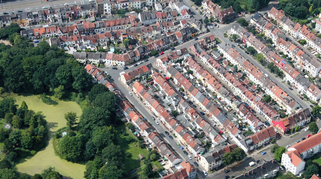Lufbilder Bremen: Häfen, JVA Oslebshausen, Ohlendorf, Lindenhof, Überseestadt, Becks, Kellogs, St. Stephanis Kirche, Hauptbahnhof, Weser (identische Bildbeschreibung für File:2012-08-08-fotoflug-bremen zweiter flug 1142.JPG bis File:2012-08-08-fotoflug-bremen zweiter flug 1244.JPG; alle mit GPS-Koordinaten