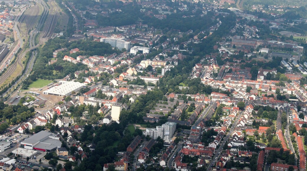 Lufbilder Bremen: Häfen, JVA Oslebshausen, Ohlendorf, Lindenhof, Überseestadt, Becks, Kellogs, St. Stephanis Kirche, Hauptbahnhof, Weser (identische Bildbeschreibung für File:2012-08-08-fotoflug-bremen zweiter flug 1142.JPG bis File:2012-08-08-fotoflug-bremen zweiter flug 1244.JPG; alle mit GPS-Koordinaten