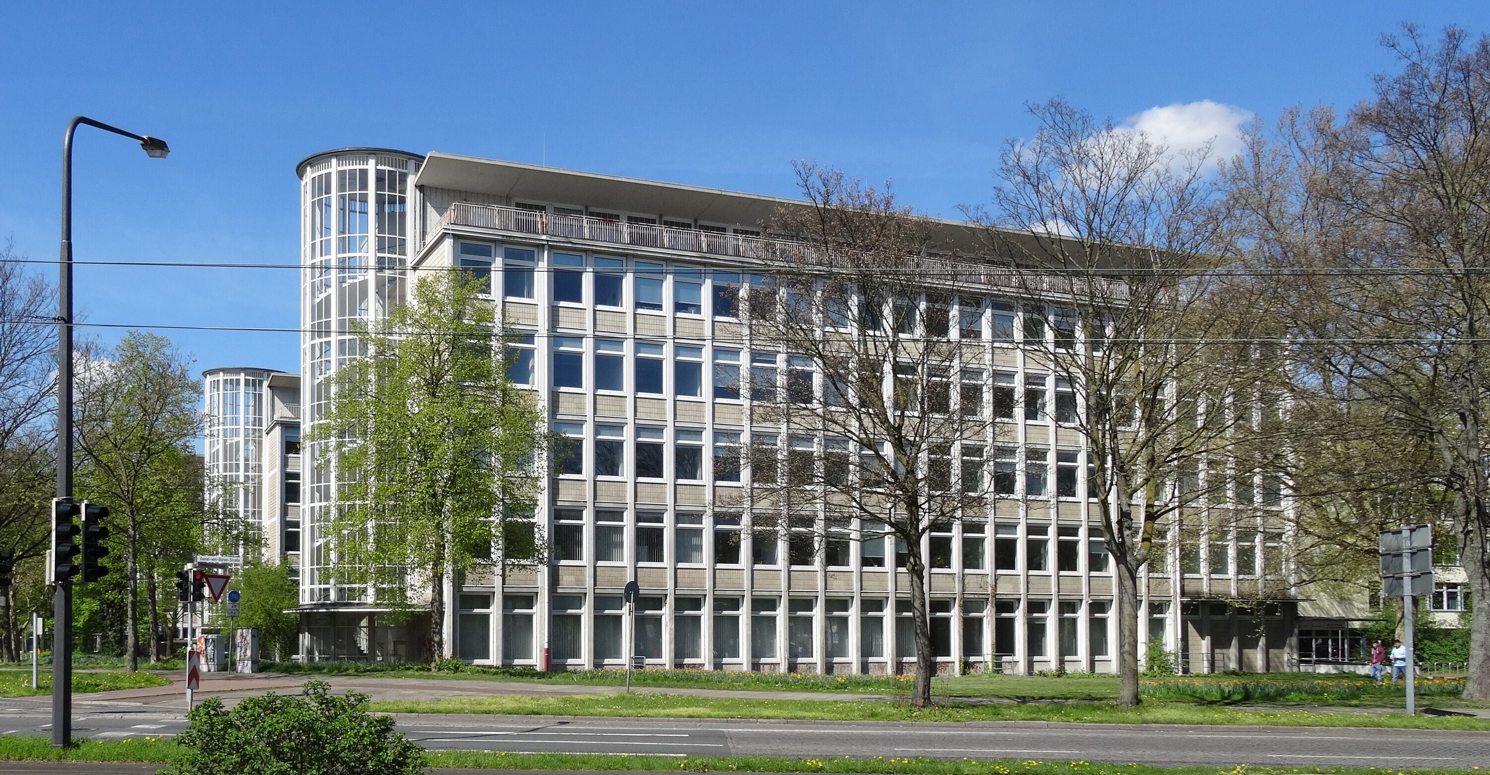 Berufsschulzentrum An der Weserbahn, Berufsbildungszentrum in Bremen, Doventorscontrescarpe 172