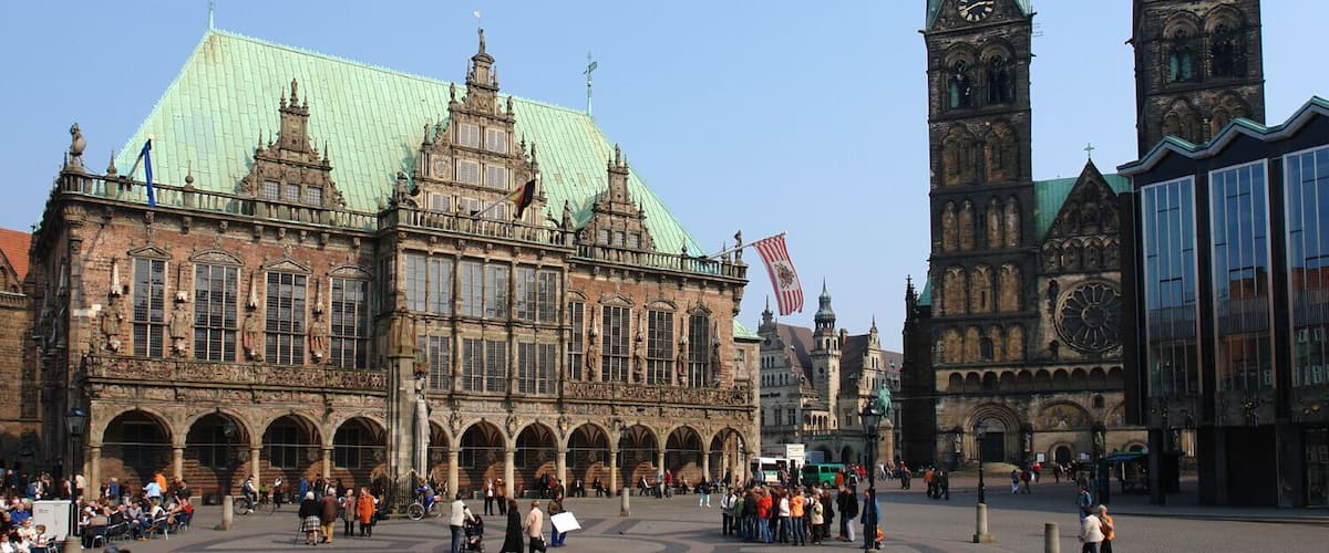 Rathaus in Bremen mit dem Dom und der Bremischen Bürgerschaft