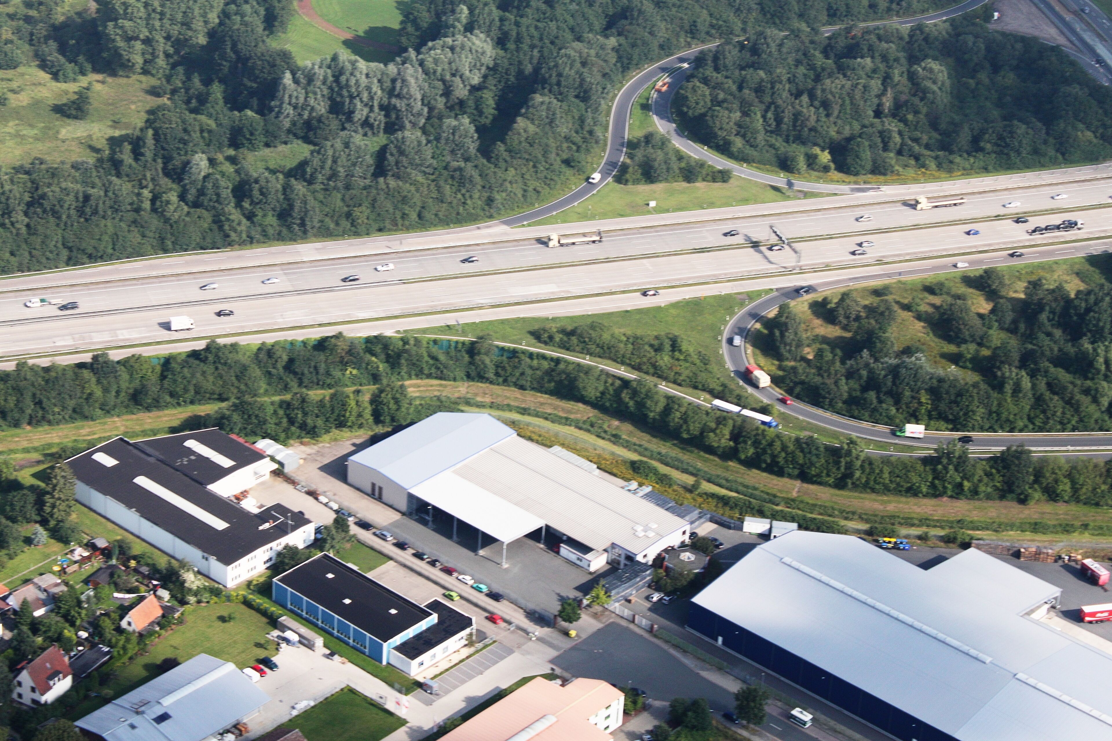 Luftaufnahme Autobahnabfahrt Arsten; Blickrichtung nach Norden