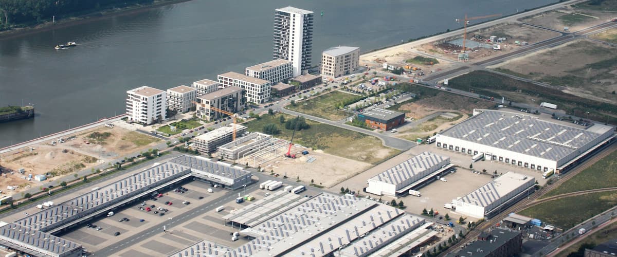 Lufbilder Bremen:Hohentorshafen, Woltmershausen, Überseestadt, Altstadt, Ostertor (identische Bildbeschreibung für File:2012-08-08-fotoflug-bremen zweiter flug 0750.JPG bis File:2012-08-08-fotoflug-bremen zweiter flug 0885.JPG; alle mit GPS-Koordinaten