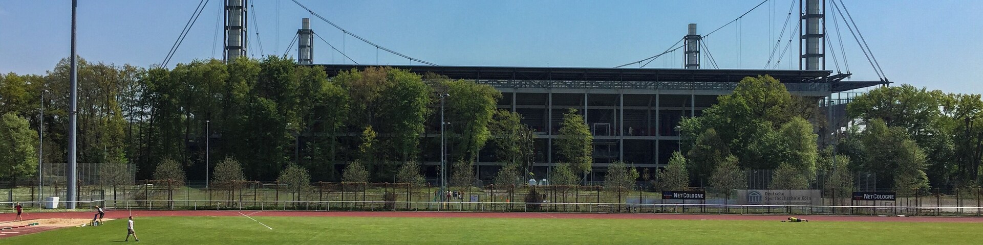 Stadion DSHS