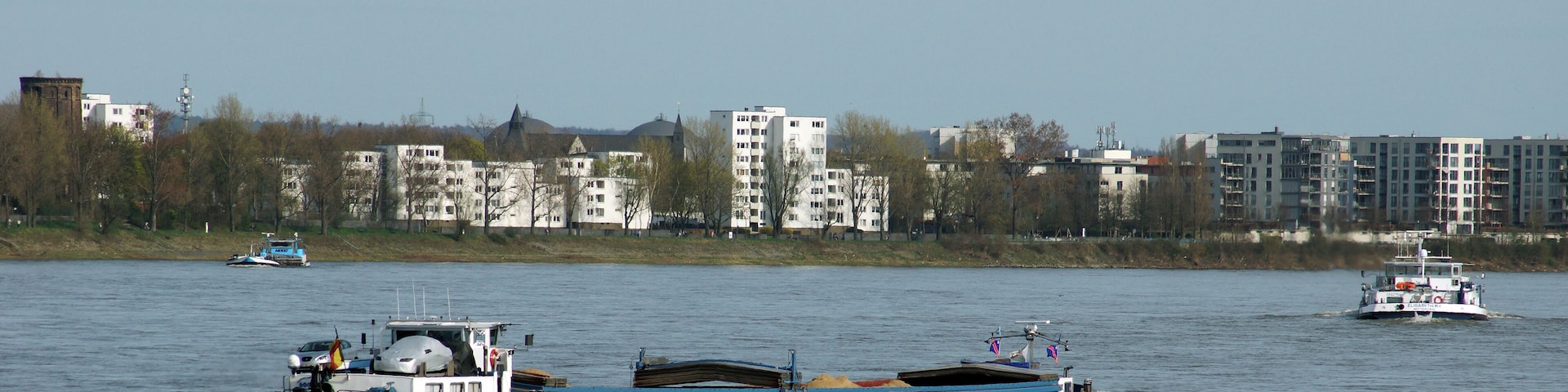 Barge Merengue in Cologne.