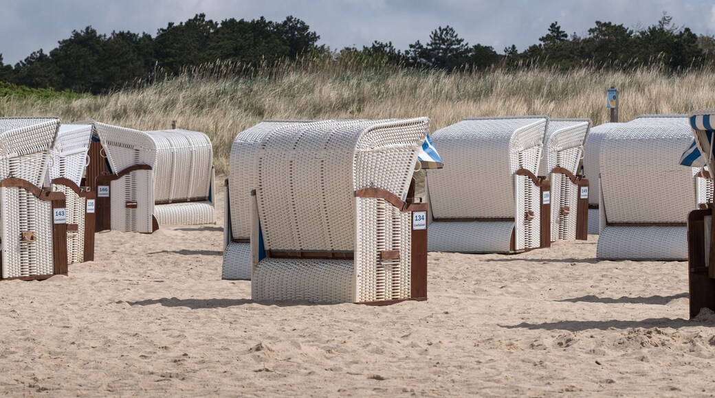 Strandkörbe vor Saisonbegin