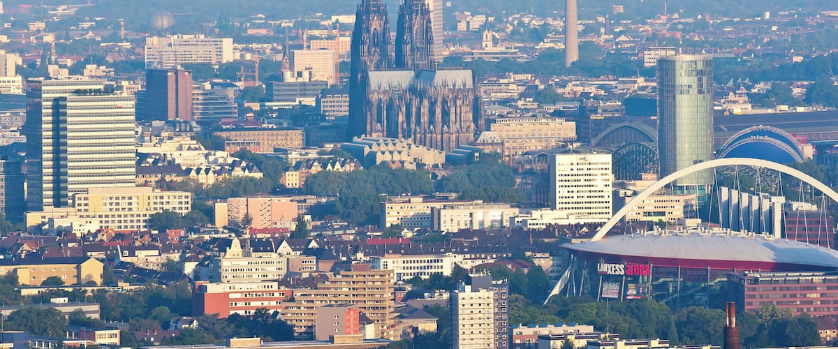 Ballonfahrt über Köln - Blick Richung Innenstadt und Deutz