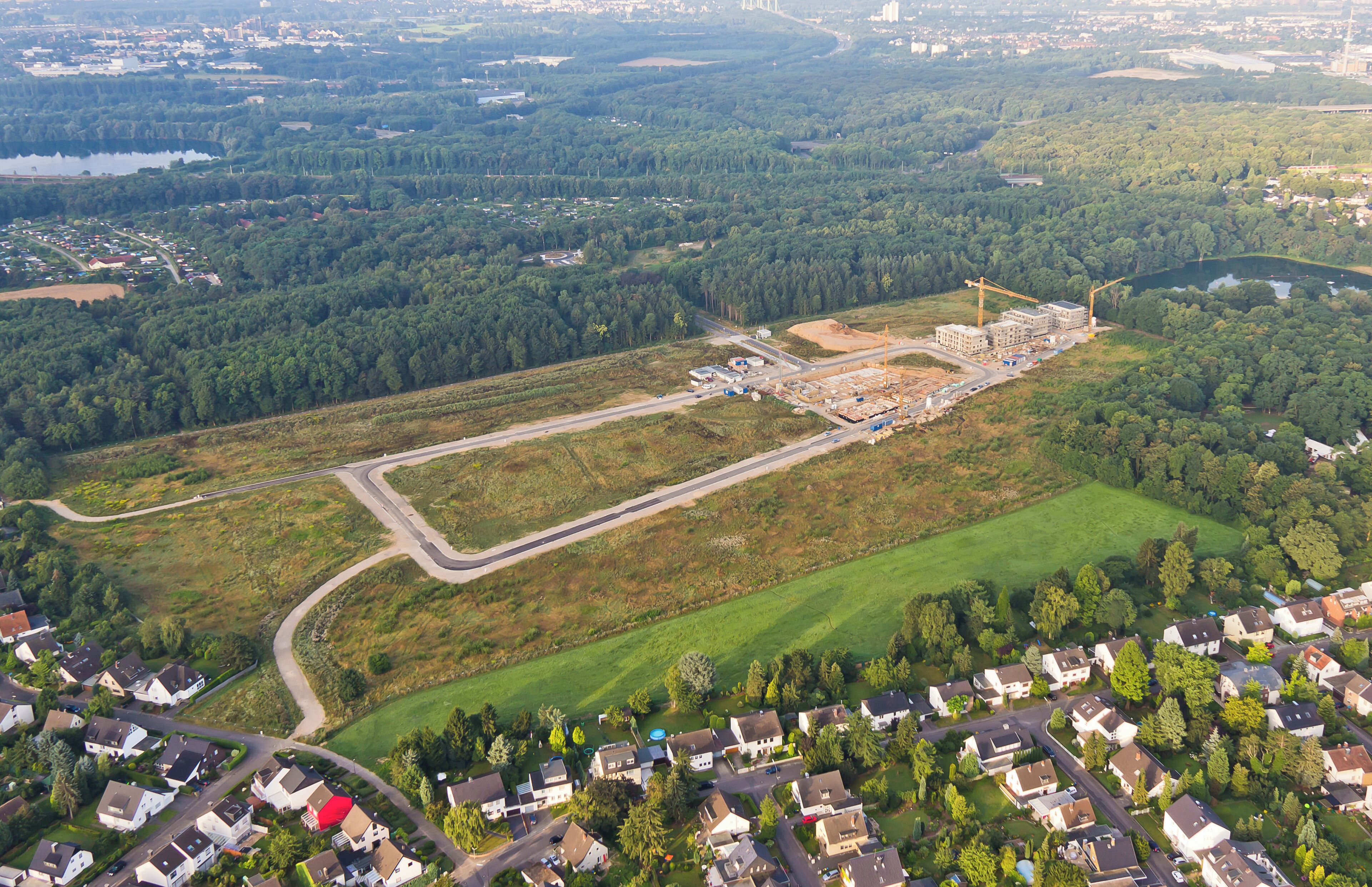 Ballonfahrt über Köln - Neubaugebiet Waldbadviertel Langendahlweg