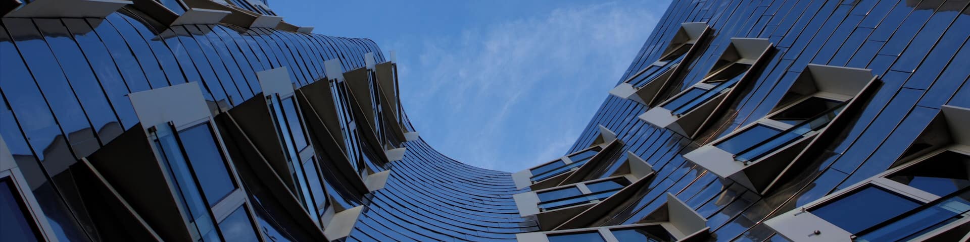 Neuer Zollhof bottom-up (Gehry-Buildings), Düsseldorf, Germany