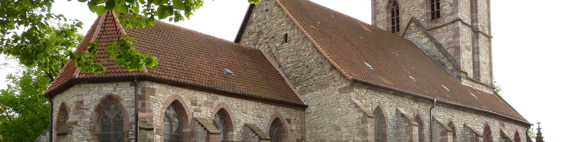 Ev.-luth. Kirche St. Albani, Göttingen. Ansicht von Nordosten