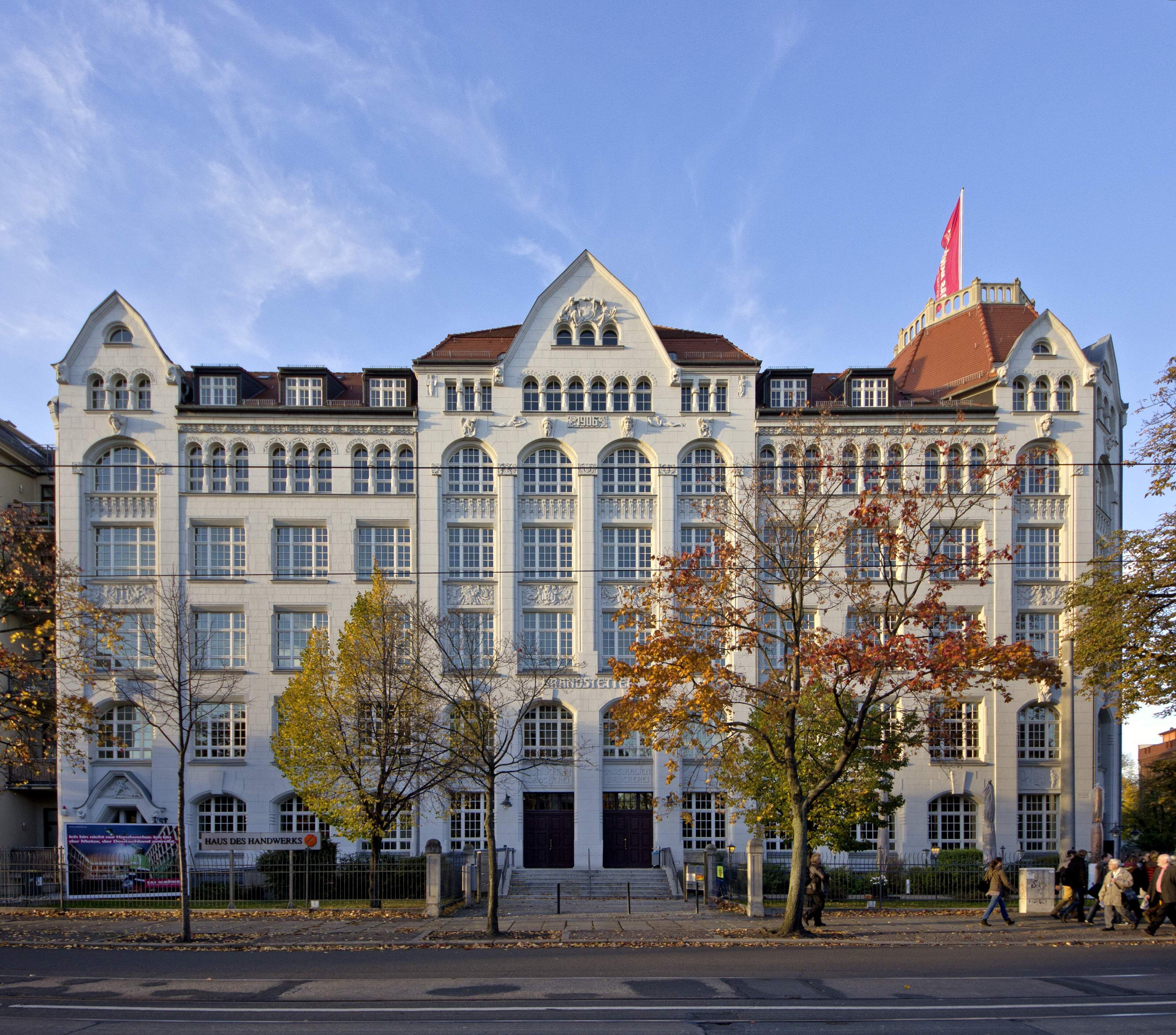 Gebäude in der Dresdner Straße in Leipzig