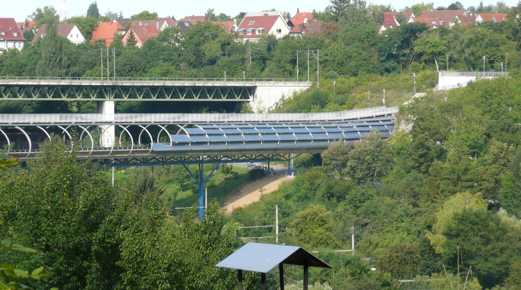 Vaihingen: Straßen- und Eisenbahnbrücke über L1192 in Kaltental