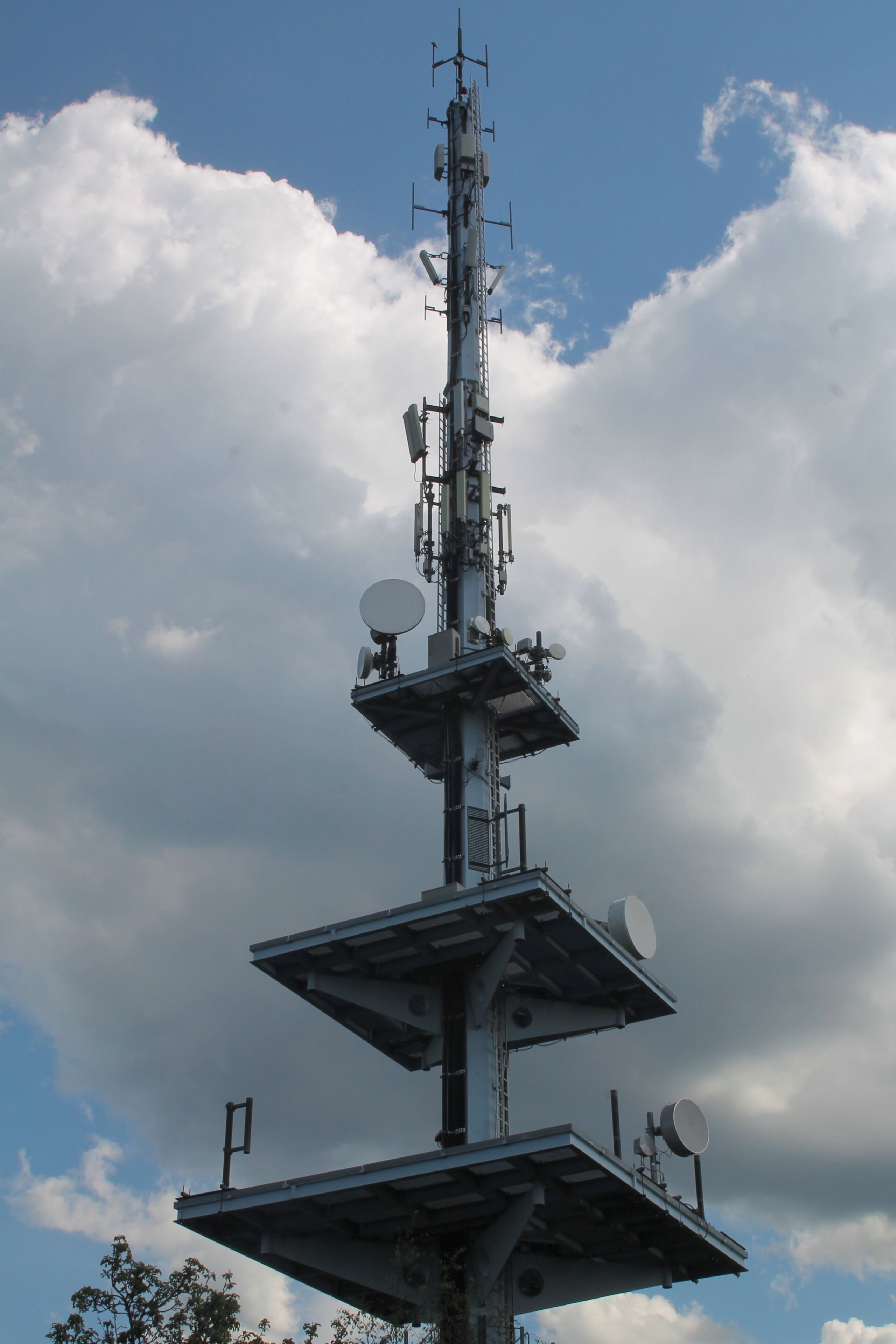 Fuß des Technoturms Camera location 48° 48′ 45.72″ N, 9° 11′ 13.21″ E View this and other nearby images on: OpenStreetMap - Google Earth 48.812699; 9.187003