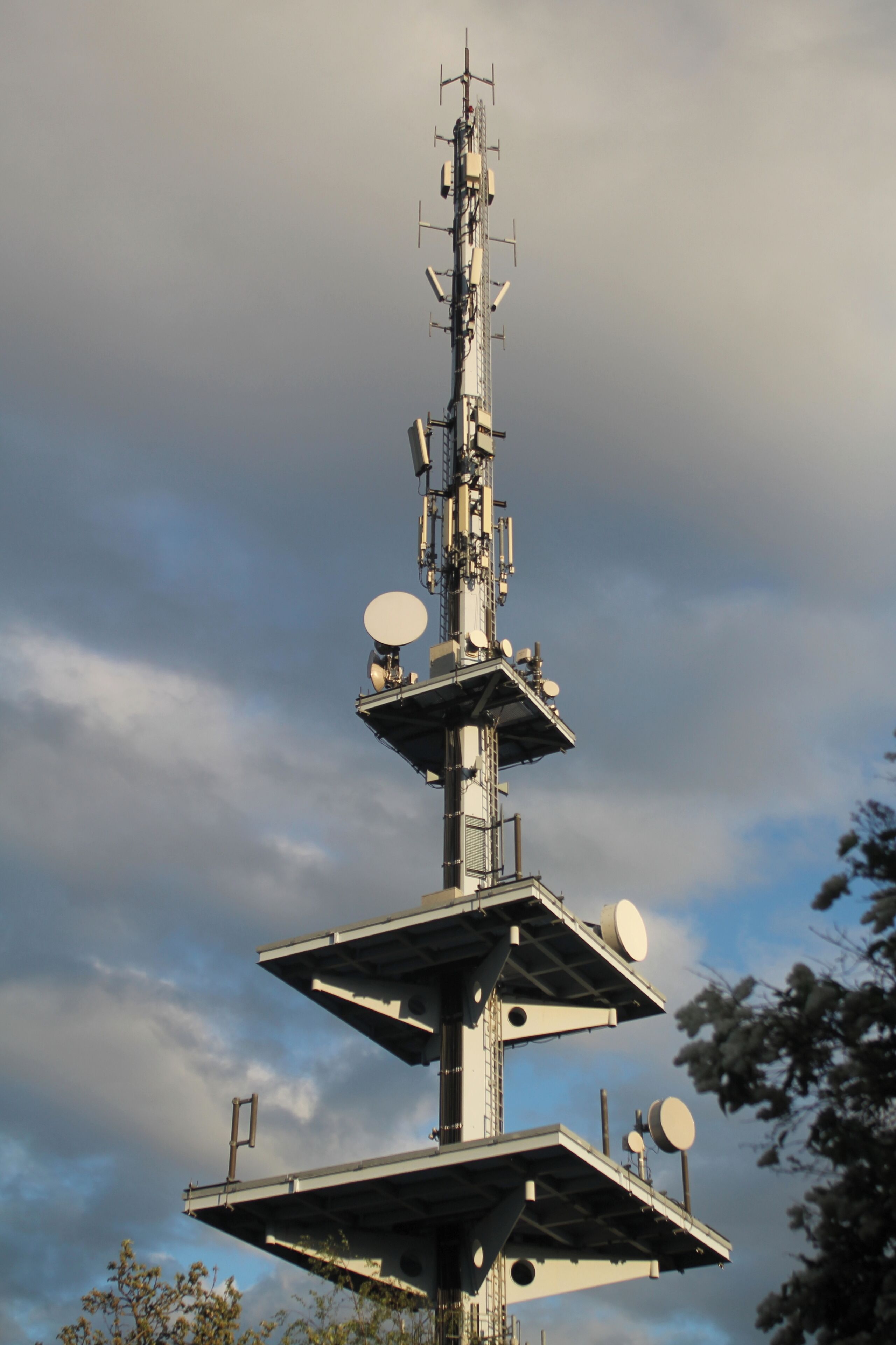 Technoturm aus der Froschperspektive Camera location 48° 48′ 46.07″ N, 9° 11′ 13.1″ E View this and other nearby images on: OpenStreetMap - Google Earth 48.812797; 9.186972