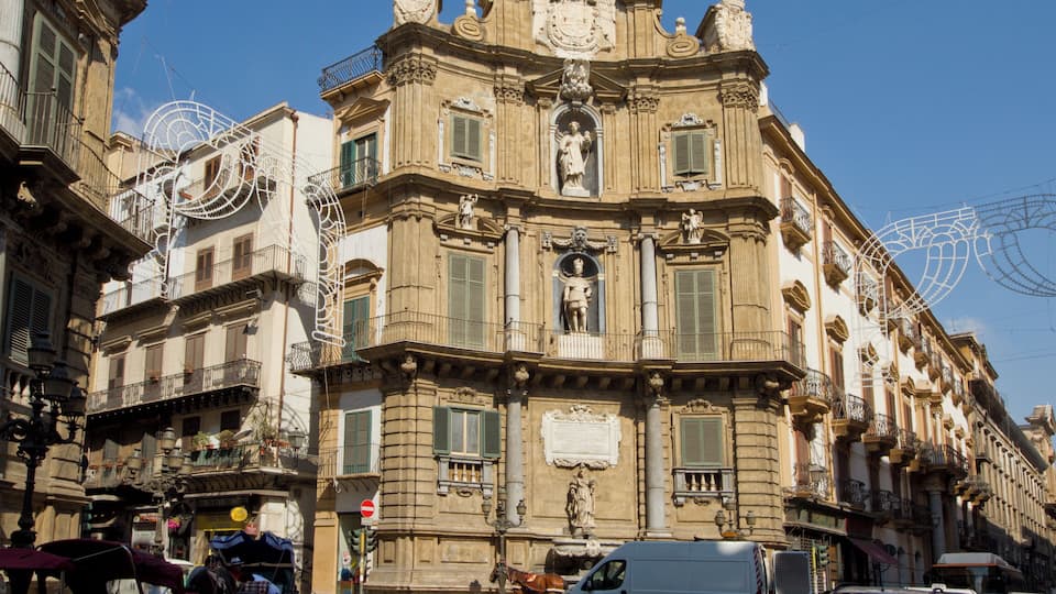 Quattro Canti, s. XVII, Castellammare, Palermo, Sicily, Italy