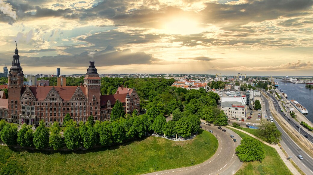The beautiful view of the city of the old town of the capital of the state of the region of Szczecin w Polsce