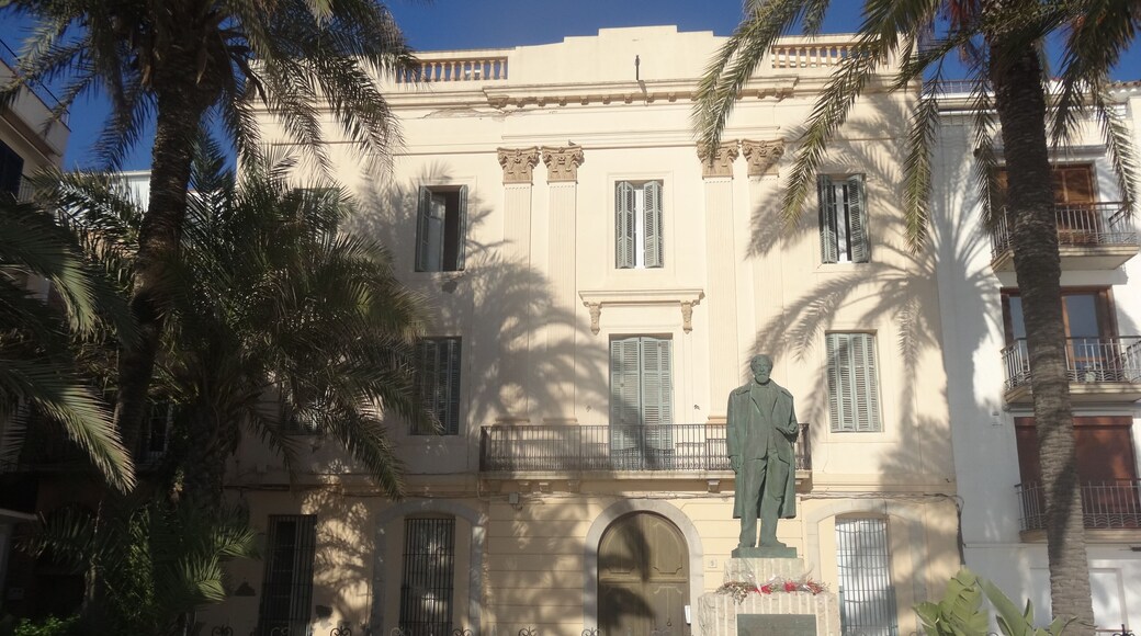 Monument a Santiago Rusiñol (Sitges)