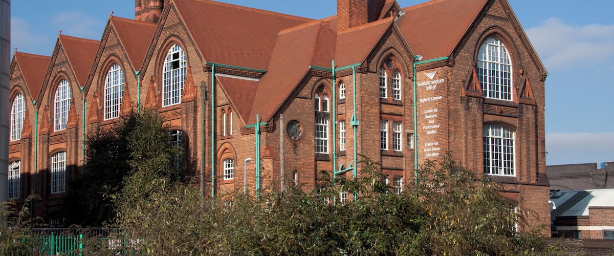 This was originally built as Floodgate school by the Birmingham board schools, following the Elementary Education Act 1870 which established board schools. This was built around 1890 as a school, then it became the Hall Green Techinal College Annexe and is now part of South Birmingham College
