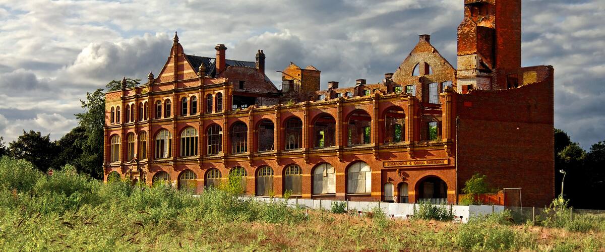 This Victorian building was the Headquarters for the Eccles Rubber and Cycle Company, and it housed rubber manufactory. By 1918 it was occupied by the Co-Operative Society, which used the premises to make underwear. In 1931 the factory was making pianos, and by 1941 bedsteads. On 11th January 2007 most of the building was destroyed by fire. A week later, on 18th January 2007, the façade of the building collapsed on itself due to high winds. There are plans for its restoration.