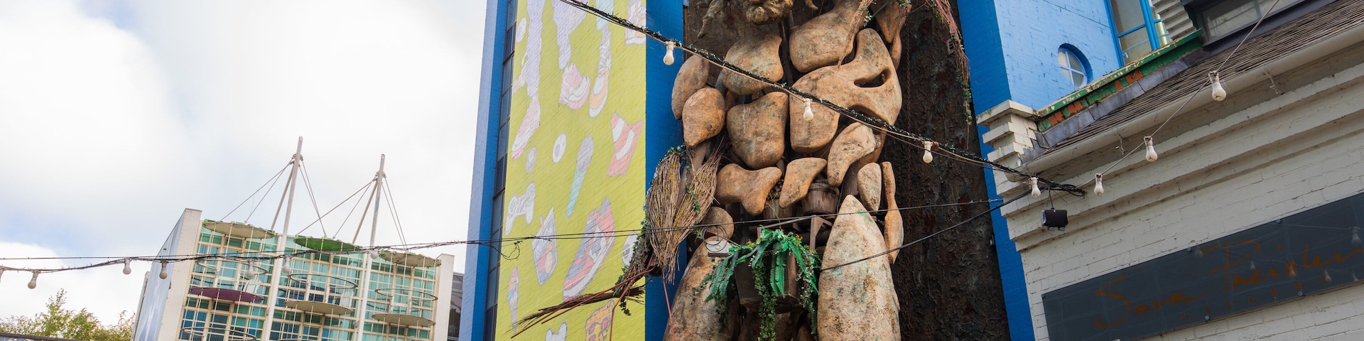 Digbeth which includes outdoor art
