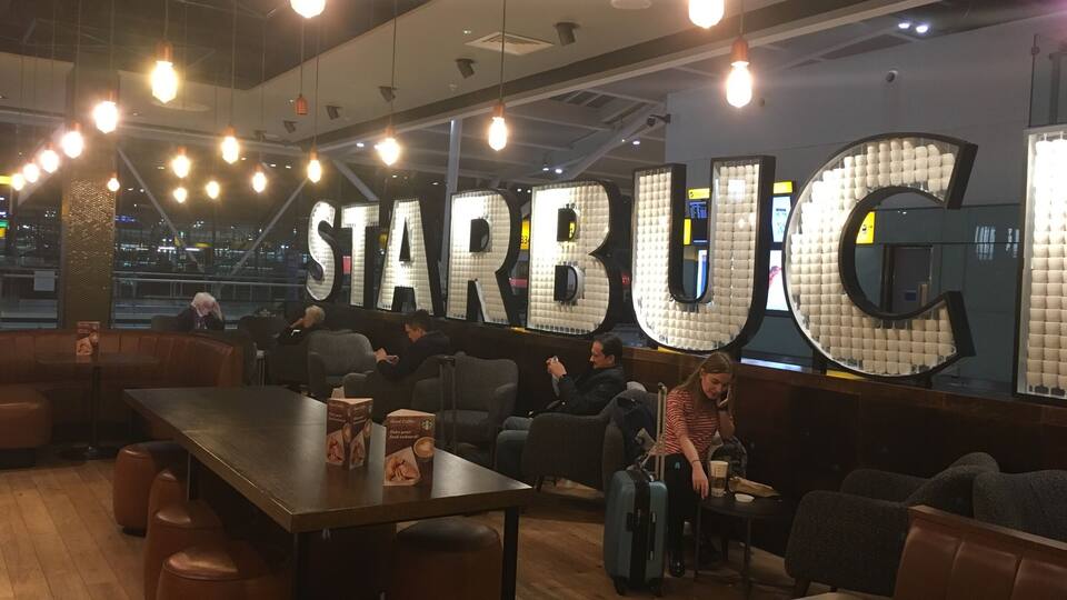 One of the most peaceful Starbucks Place. I love the way they have designed inside the Coffeehouse. A Rare kind!
London, United Kingdom!