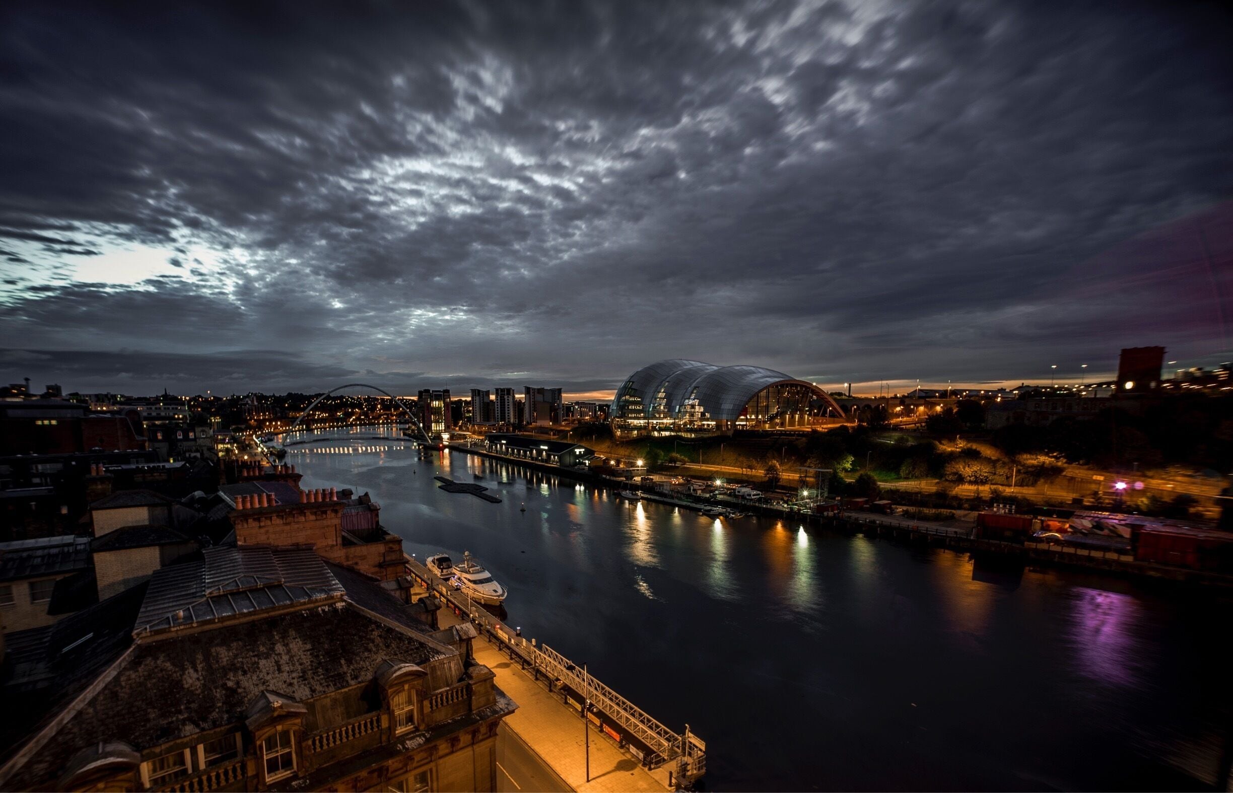 Newcastle’s famous quayside. Taken from the Tyne bridge looking down the River Tyne. Only thing missing is the colourful lights of the Gateshead Sage that they decided to turn off at 5am!
