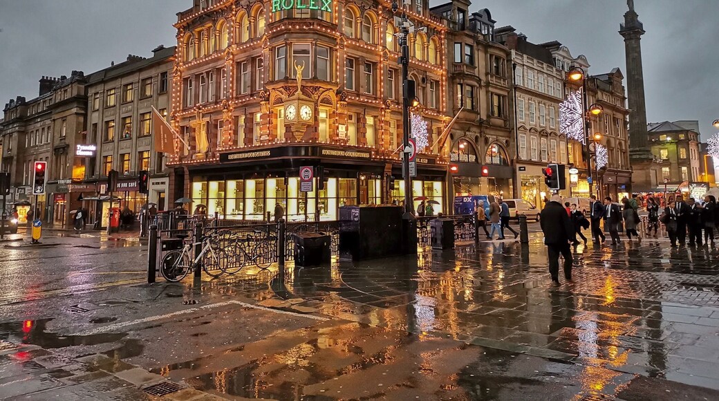 This is the place I call my City and even on a wet afternoon I find it a wonderful place to be